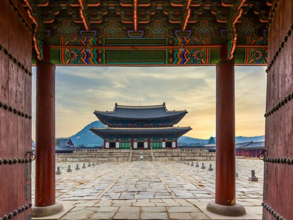 พระราชวังเคียงบกกุง (Gyeongbokgung Palace)