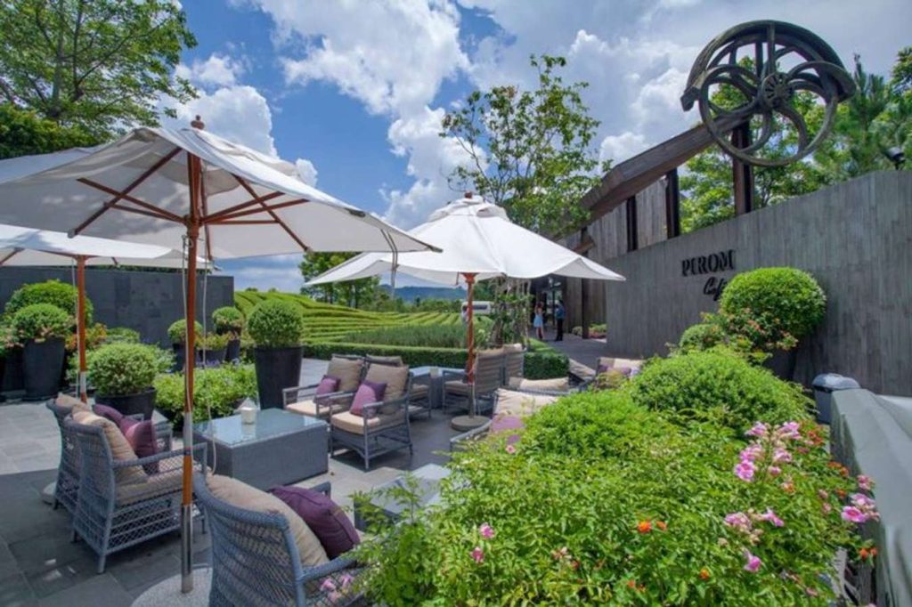 คาเฟ่ ภิรมย์