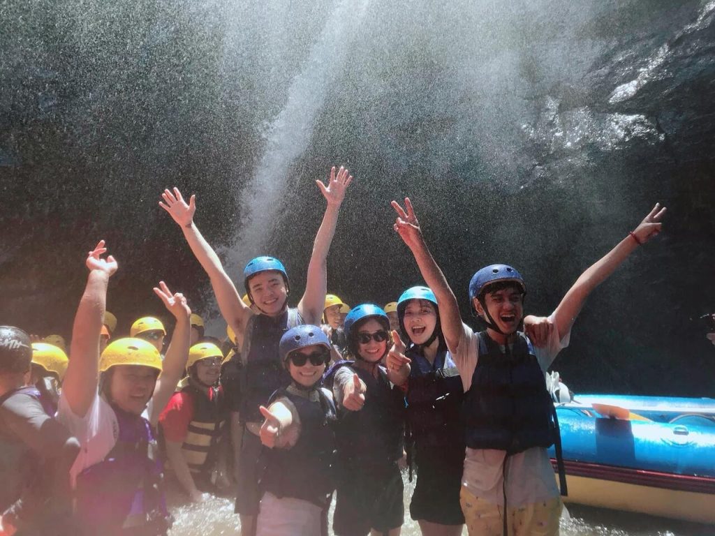 di chuyển khi du lịch Bali tháng 10