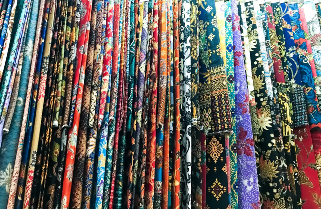 Pasar Beringharjo untuk cari batik