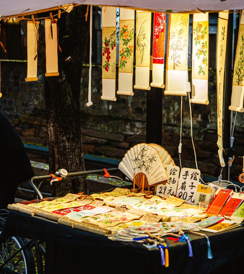 ấn phẩm lưu niệm tại Châu Trang Cổ Trấn