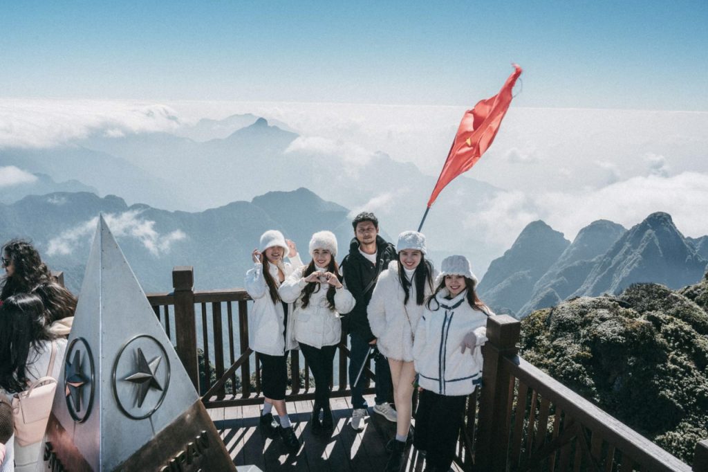 check-in tại đỉnh Fansipan