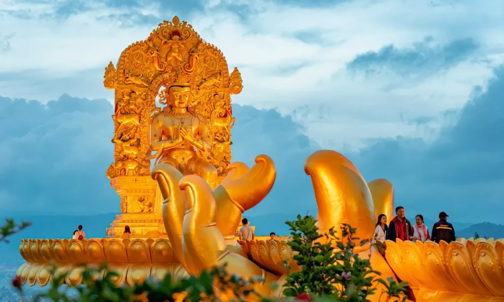 Tượng Đức Phật Di Lặc tại Samten Hills Dalat