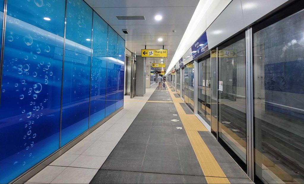 buc tuong dai duong tai ga Ba Son