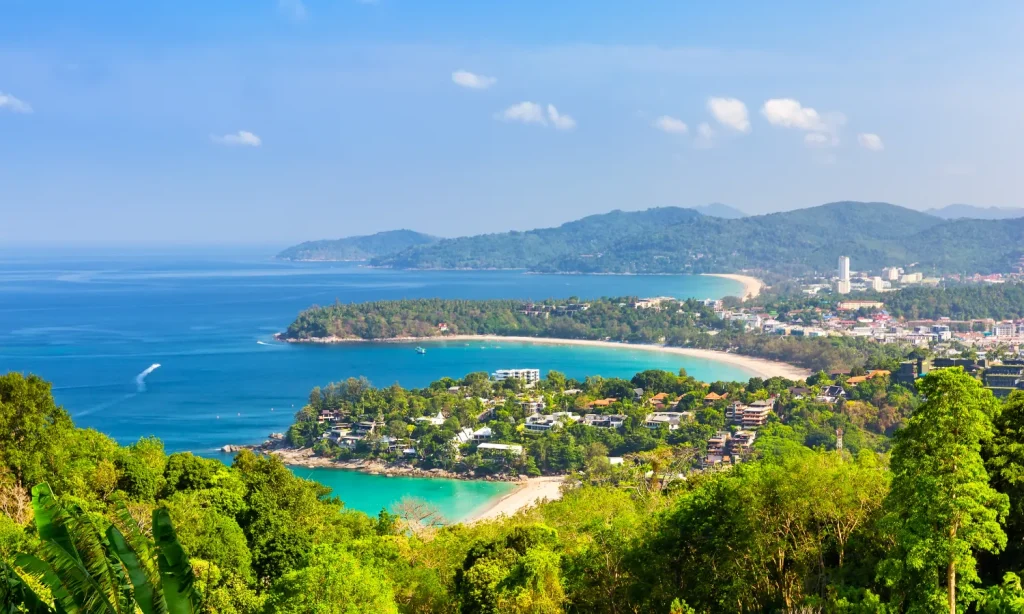 bãi biển Karon tại Phuket, Thái Lan