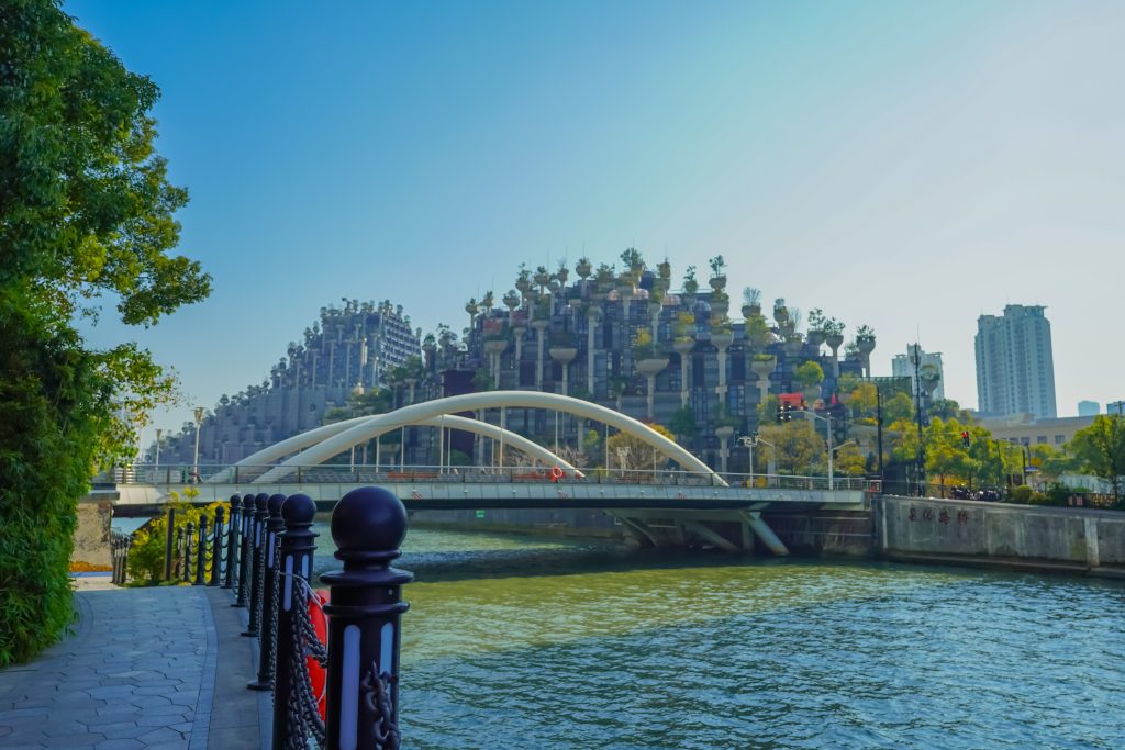 อาคารเทียนอันเชียนซู่ (1000 Trees) 