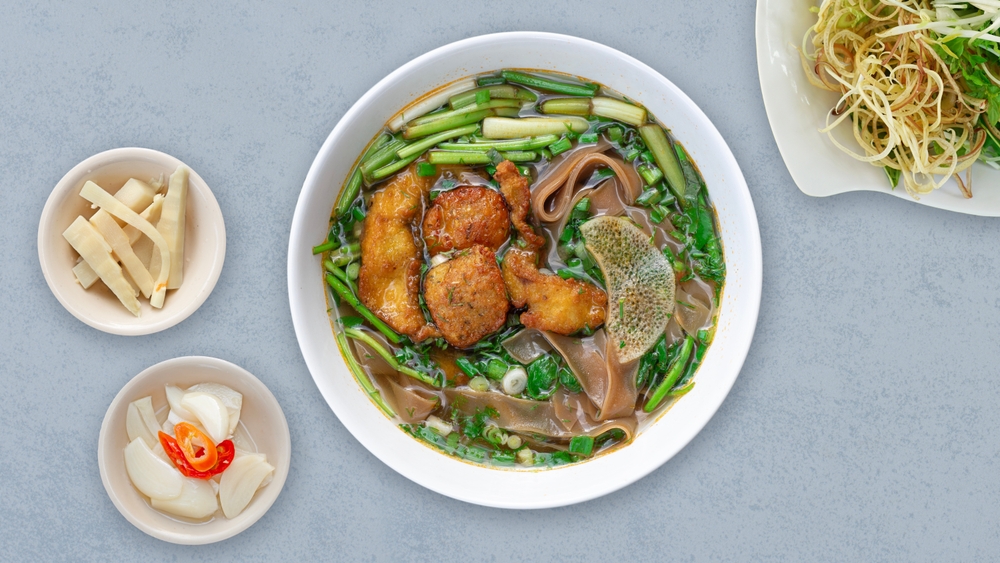 Bánh đa cua nức tiếng Hải Phòng | Chợ Cát Bi Hải Phòng