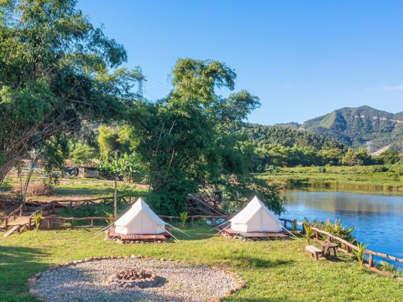 Glamping Đà Nẵng thường tập trung ở khu vực xã Hòa Bắc - địa điểm du lịch Đà Nẵng