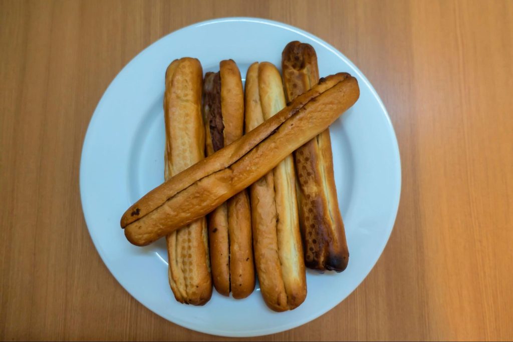 Bánh mỳ que cay - đặc sản Hải Phòng mà bạn nên thử | Đồi thiên văn Hải Phòng