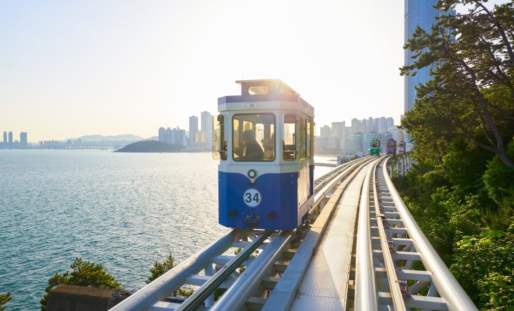 Sky Capsule บน Haeundae Blue Line Park 