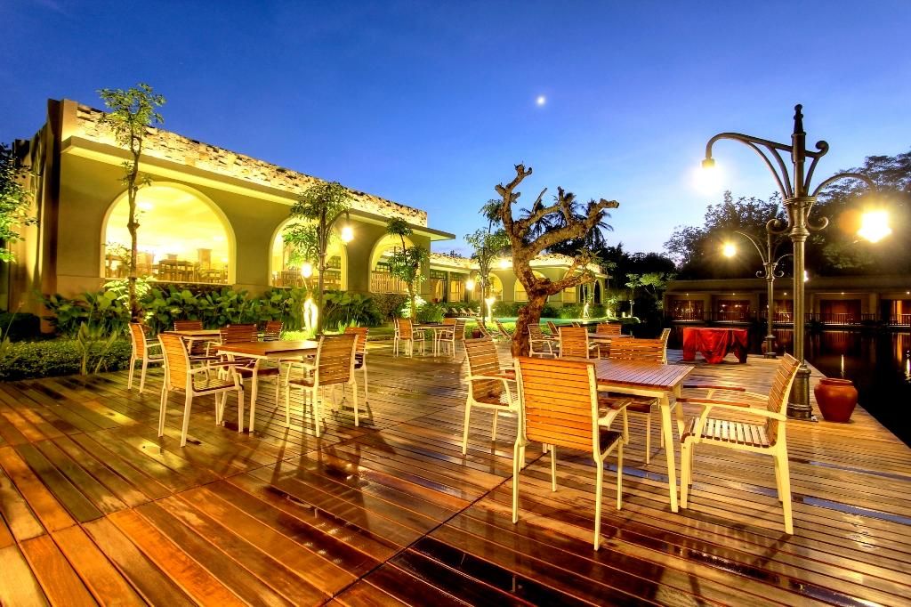 The Westlake Resto di Yogya