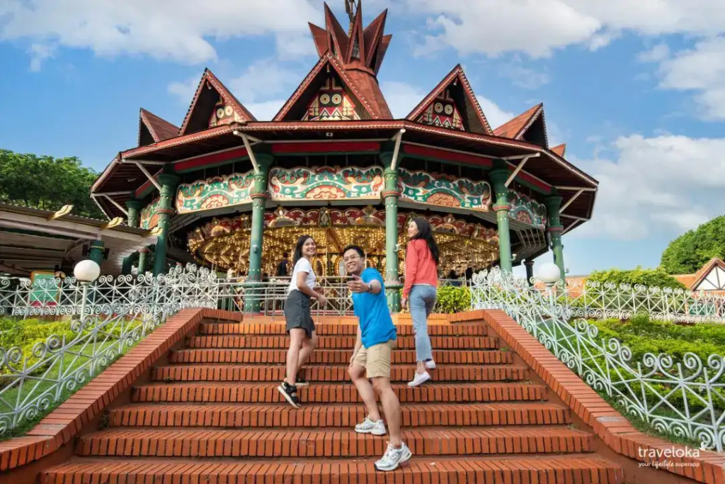  Dunia Fantasi (Dufan) Ancol 