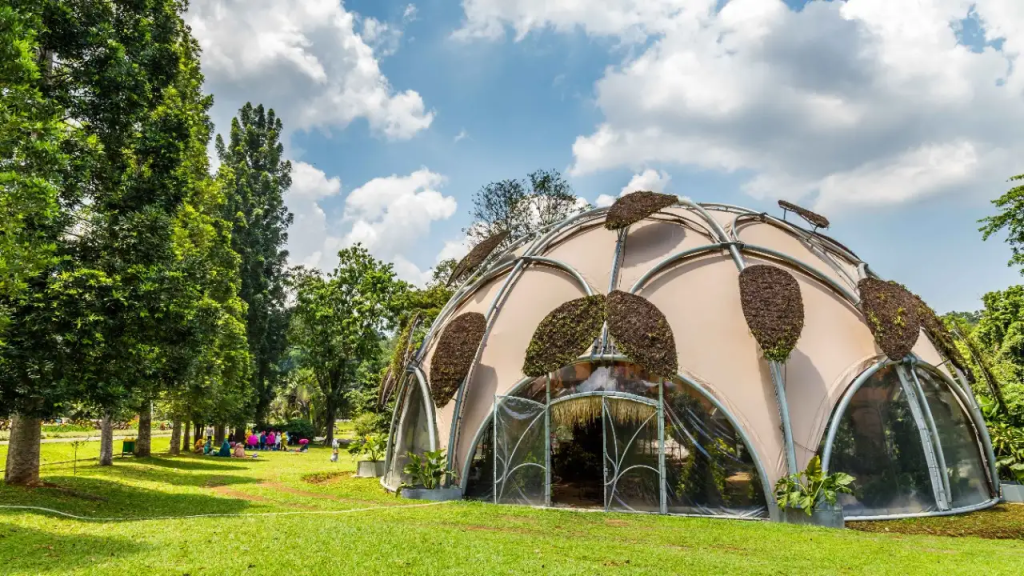 Landmark Terkenal & Tempat Wisata di Mandalawangi dan Sekitarnya