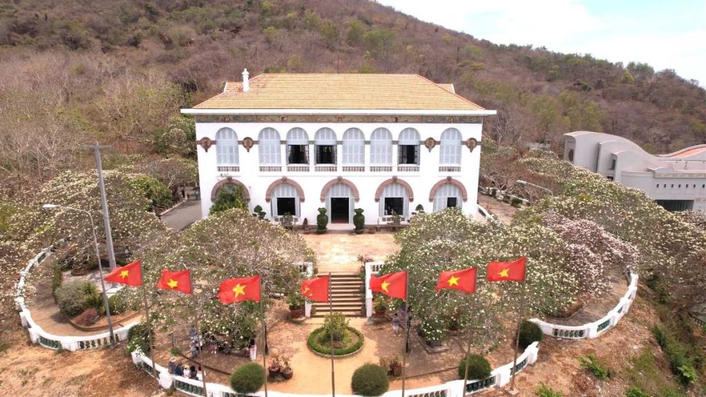 Bạch Dinh thu hút du khách thập phương nhờ nét đẹp cổ kính | Bản đồ du lịch Vũng Tàu