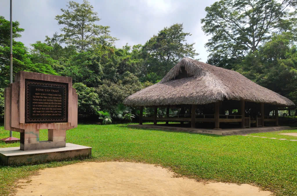 Đình Tân Trào thuộc Di tích lịch sử Tân Trào 