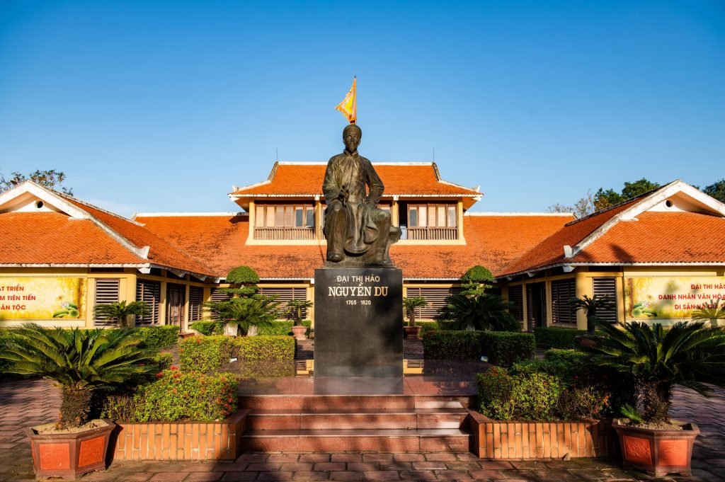 Khu lưu niệm Nguyễn Du | Di tích lịch sử