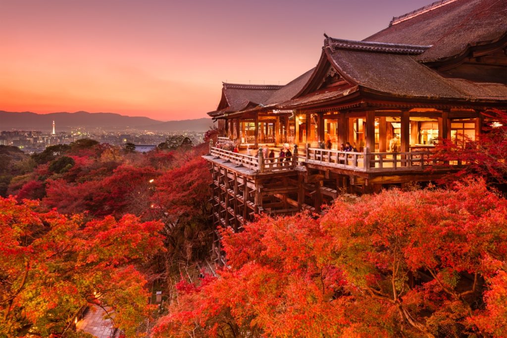 Mùa thu tại chùa Kiyomizu-dera mang đến một bức tranh ngoạn mục | Du lịch Nhật Bản mùa thu