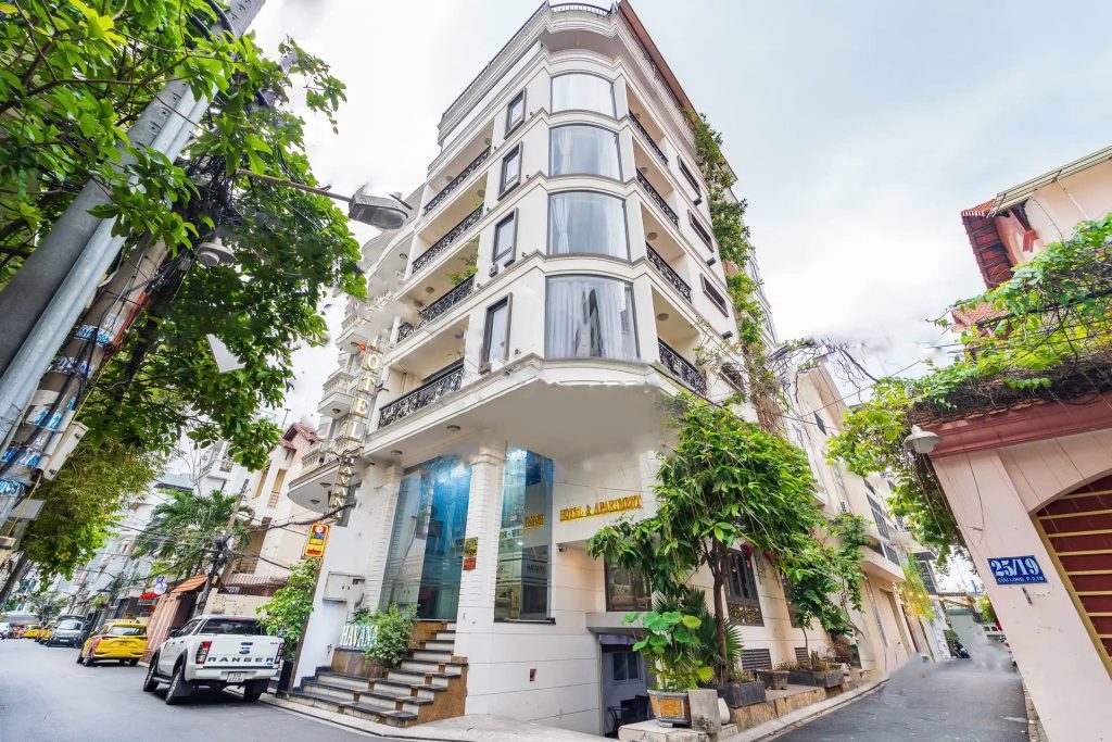 Havana Airport Hotel chỉ cách sân bay Tân Sơn Nhất chỉ 575m rất thuận tiện di chuyển | Nhà ga T3 Tân Sơn Nhất