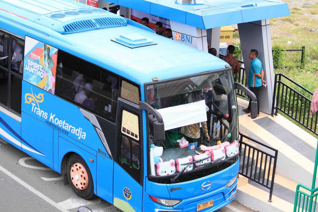 Cara Naik Trans Koetaradja Banda Aceh