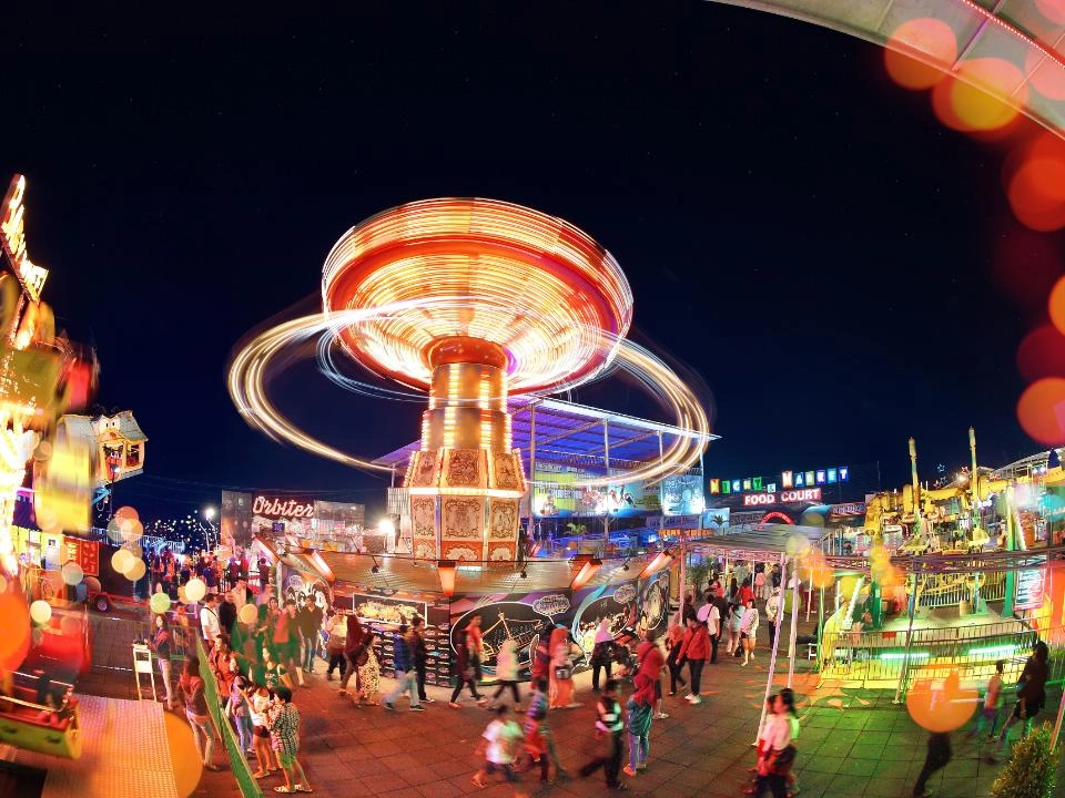 Batu Night Spectacular (BNS)