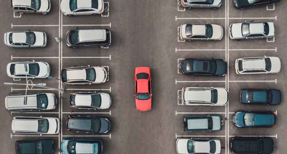 Tarif Parkir Mobil di Bandara Juanda 