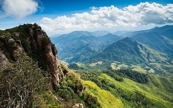 Mê đắm trước vẻ đẹp huyền ảo của đỉnh Pha Luông, Mộc Châu | Du lịch mùa đông