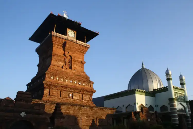 Landmark Terkenal & Tempat Wisata di Kudus