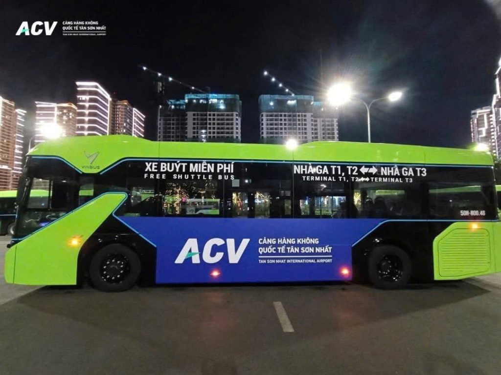 xe shuttle bus trung chuyen giua cac nha ga tan son nhat