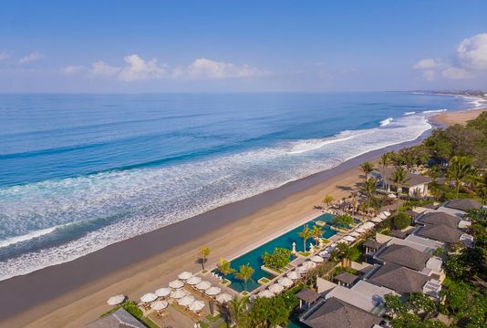 The Seminyak Beach Resort & Spa - akses pantai seminyak