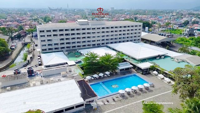 Rekomenasi hotel di Padang