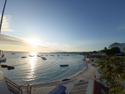 Tempat Wisata dan Kuliner dekat Pantai Panrang Luhu
