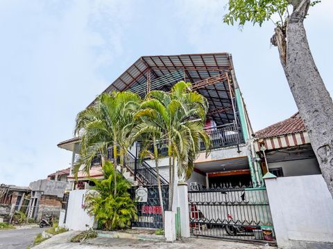 Hotel dekat Pantai Banyuwangi - Griya Sandi Residence Family