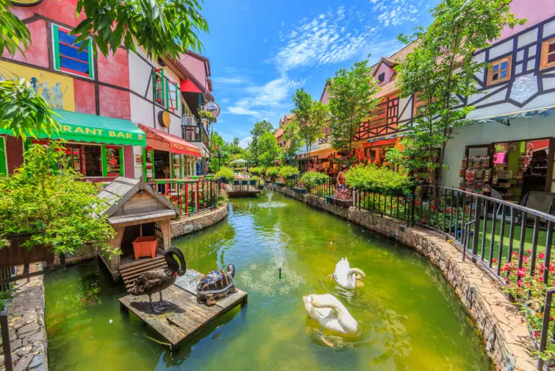 ที่เที่ยวชลบุรี - มิโมซ่า พัทยา 