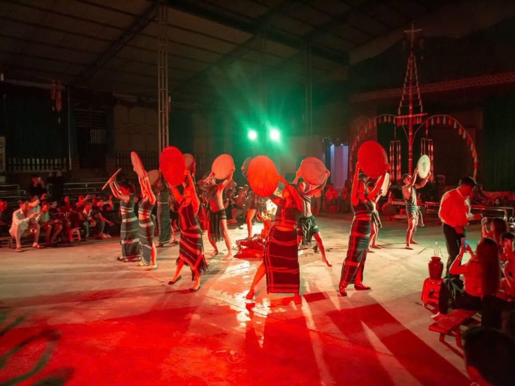 Tìm hiểu văn hóa Cồng Chiêng Tây Nguyên | Đà Lạt có gì chơi