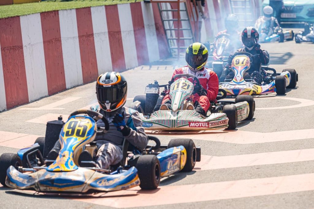 Người chơi Go Kart có thể lựa chọn dòng xe dựa trên kỹ năng của bản thân 