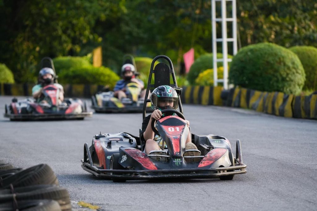 Người chơi được trải nghiệm những dòng xe đua đời mới nhất tại Hanoi Super Karting