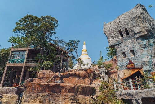 ที่เที่ยวโคราช วัดป่าผาสูง