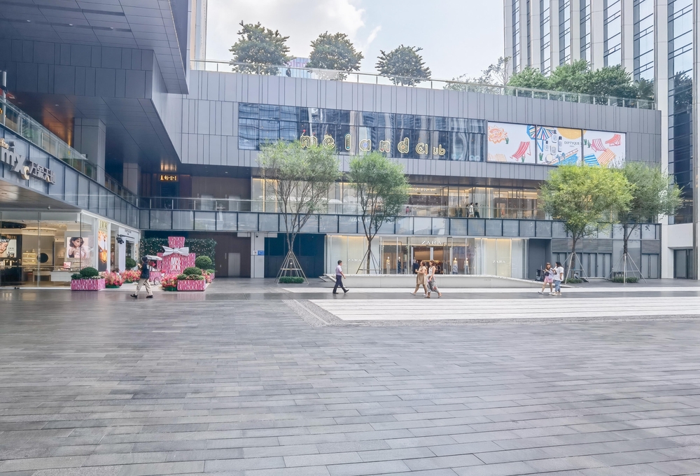 China Plaza and Surrounding Shopping Area