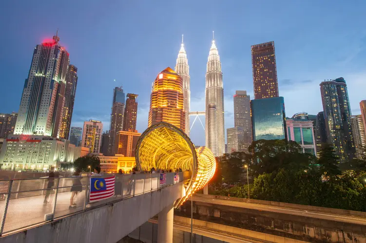 Daya Tarik Saloma Bridge (KLCC)