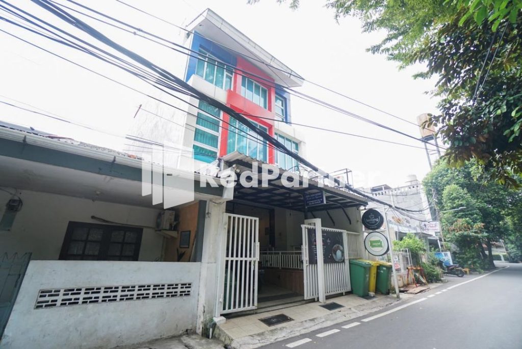 Eascot Hotel Mitra RedDoorz
