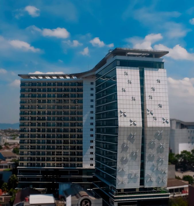 Best Western Premier La Grande Hotel
