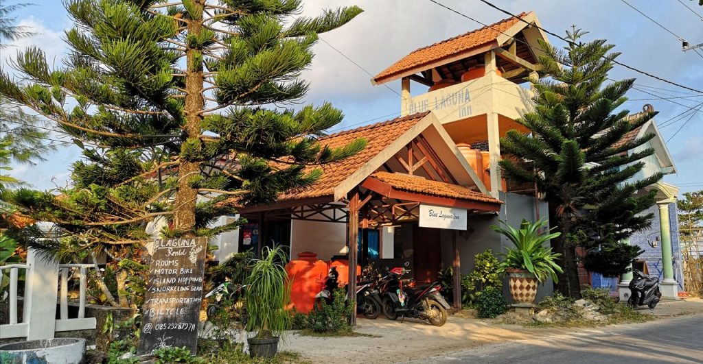Blue Laguna Inn
