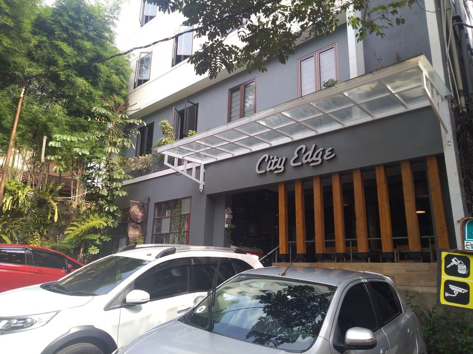City Edge Guest House
