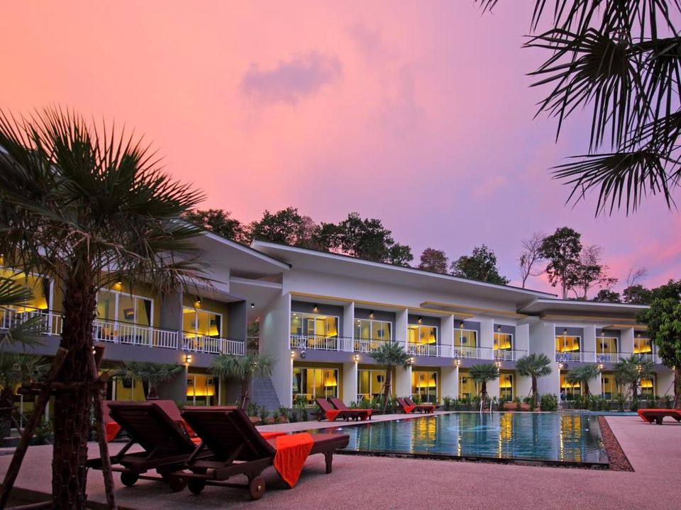 Gypsy Seaview Resort
