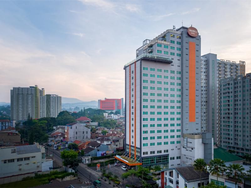 Harris Hotel & Conventions Ciumbuleuit Bandung
