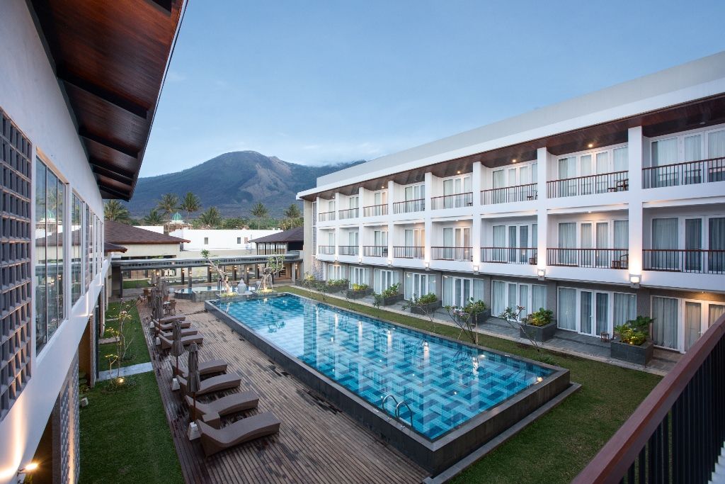 Hotel Santika Garut
