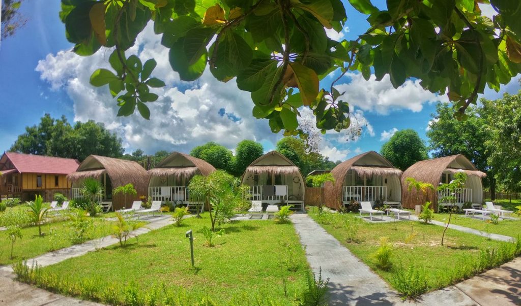Maleo Moyo Hotel & Dive Resort
