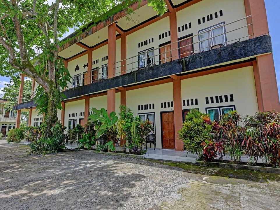 OYO 91877 Mushroom Pondok Ator Syariah Hotel
