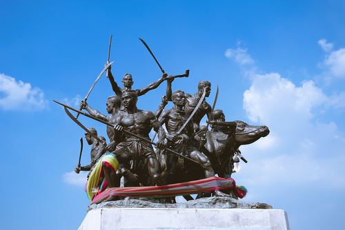 ที่เที่ยวสิงห์บุรี อนุสาวรีย์วีรชนค่ายบางระจัน
