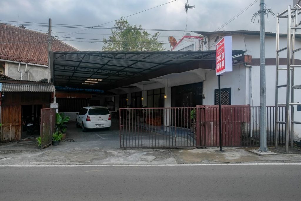 RedDoorz @ Mayang Garini 2 Borobudur
